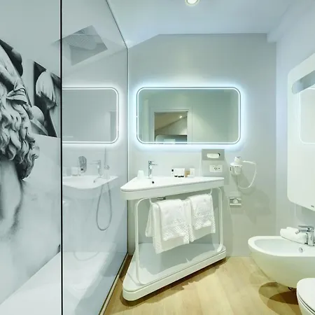 Hotel Youme Design Place 4*