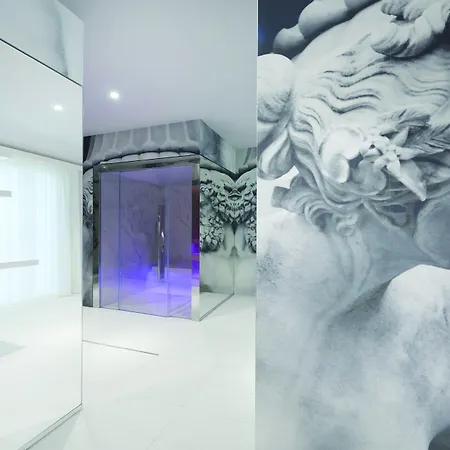 Youme Design Place Szálloda 4*