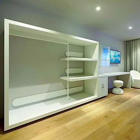 Youme Design Place מלון