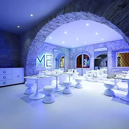 Youme Design Place 4* טריאסטה