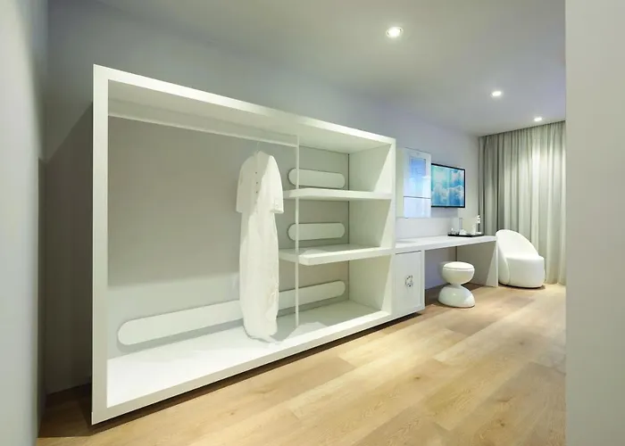 Youme Design Place 4* Τεργέστη