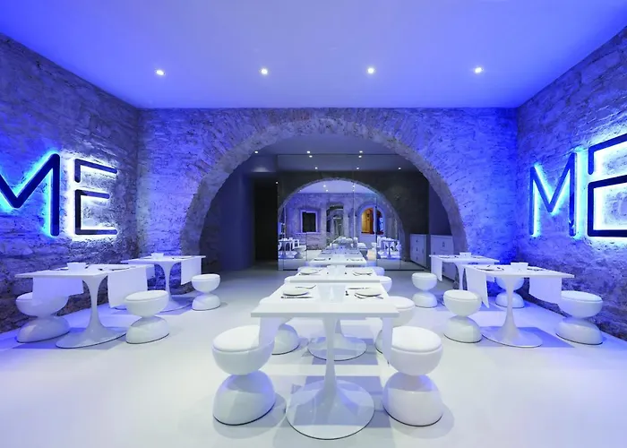 Youme Design Place Ξενοδοχείο 4*