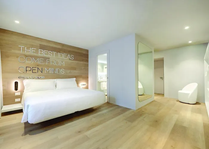 Ξενοδοχείο Youme Design Place 4*