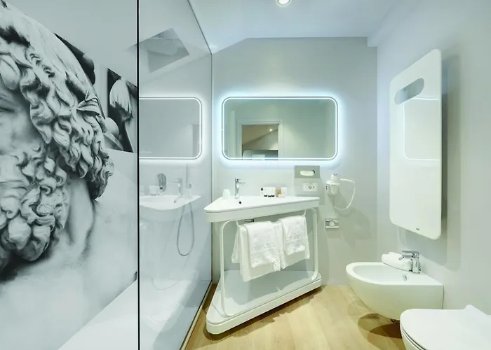 فندق Youme Design Place 4*